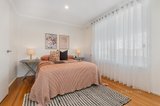 https://images.listonce.com.au/custom/160x/listings/190-station-road-new-gisborne-vic-3438/375/01074375_img_09.jpg?G0CFL4E3DI4