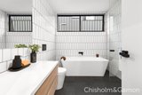 https://images.listonce.com.au/custom/160x/listings/190-tennyson-street-elwood-vic-3184/865/01794865_img_10.jpg?_1b9CwGagec