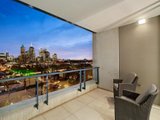 https://images.listonce.com.au/custom/160x/listings/1902250-st-kilda-road-melbourne-vic-3004/711/01731711_img_03.jpg?lP4DTwu6Gb8