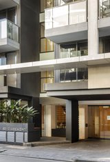 https://images.listonce.com.au/custom/160x/listings/190550-54-claremont-st-south-yarra-vic-3141/988/01822988_img_10.jpg?VSYRzig5ffM