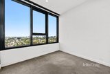 https://images.listonce.com.au/custom/160x/listings/19083-yarra-street-south-yarra-vic-3141/290/01886290_img_04.jpg?k04SGifvnsU