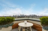 https://images.listonce.com.au/custom/160x/listings/19093-yarra-street-south-yarra-vic-3141/828/00691828_img_10.jpg?W-euZ1zgVsc