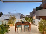https://images.listonce.com.au/custom/160x/listings/191-park-street-south-melbourne-vic-3205/225/01090225_img_04.jpg?qlAFsEEz-qw