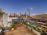 https://images.listonce.com.au/custom/160x/listings/191-park-street-south-melbourne-vic-3205/225/01090225_img_07.jpg?pF93ZVNx3hg