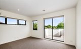 https://images.listonce.com.au/custom/160x/listings/191a-springfield-road-blackburn-north-vic-3130/541/01625541_img_07.jpg?i4N9f-NJktE