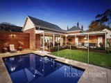https://images.listonce.com.au/custom/160x/listings/192-union-road-surrey-hills-vic-3127/329/01684329_img_10.jpg?J8_noPW3vbI