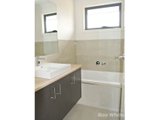 https://images.listonce.com.au/custom/160x/listings/193-albany-drive-mulgrave-vic-3170/591/01862591_img_09.jpg?zTzHI9tTohw