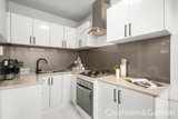 https://images.listonce.com.au/custom/160x/listings/193-ormond-road-elwood-vic-3184/340/01794340_img_04.jpg?jibH_ETr5K8