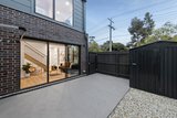 https://images.listonce.com.au/custom/160x/listings/194-brice-avenue-mooroolbark-vic-3138/208/01630208_img_03.jpg?jNM_lgYoYuI