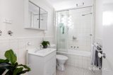 https://images.listonce.com.au/custom/160x/listings/194-gordon-grove-south-yarra-vic-3141/559/01912559_img_05.jpg?WzC0CFQn-bk