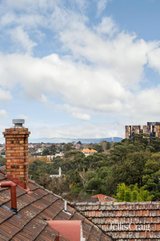 https://images.listonce.com.au/custom/160x/listings/194-gordon-grove-south-yarra-vic-3141/559/01912559_img_07.jpg?KKs_ZNeA9yc