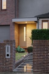 https://images.listonce.com.au/custom/160x/listings/194-miller-street-preston-vic-3072/319/00815319_img_15.jpg?TOB8d2eeiNw