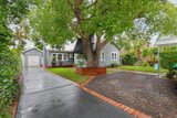 https://images.listonce.com.au/custom/160x/listings/194-wickham-road-highett-vic-3190/165/01949165_img_01.jpg?3fYEUU4ekH4