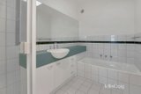 https://images.listonce.com.au/custom/160x/listings/195-evans-street-brunswick-vic-3056/552/01976552_img_09.jpg?eawTuN8tnYQ