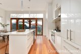 https://images.listonce.com.au/custom/160x/listings/195-hotham-street-elsternwick-vic-3185/780/01794780_img_06.jpg?nOvelJJxJY8