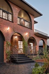 https://images.listonce.com.au/custom/160x/listings/195-mitchell-street-northcote-vic-3070/880/01416880_img_21.jpg?wOdwtHkxawA