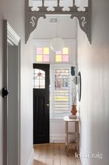 https://images.listonce.com.au/custom/160x/listings/195-page-street-middle-park-vic-3206/008/01755008_img_02.jpg?0ToQhipKAKw