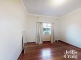 https://images.listonce.com.au/custom/160x/listings/1950-burke-road-deepdene-vic-3103/238/01559238_img_09.jpg?zfaE28P5BCQ