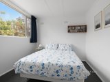 https://images.listonce.com.au/custom/160x/listings/1976-haines-street-north-melbourne-vic-3051/011/00979011_img_05.jpg?uCelIQdIc3I