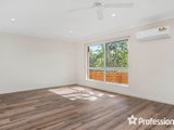 https://images.listonce.com.au/custom/160x/listings/198-hereford-road-lilydale-vic-3140/516/01526516_img_03.jpg?MRYJLQqEdak