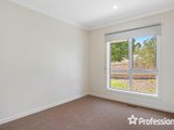 https://images.listonce.com.au/custom/160x/listings/198-hereford-road-lilydale-vic-3140/516/01526516_img_08.jpg?4IXDrx9HgbY