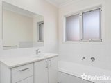 https://images.listonce.com.au/custom/160x/listings/198-hereford-road-lilydale-vic-3140/516/01526516_img_10.jpg?C4p4_AFf6cw