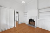 https://images.listonce.com.au/custom/160x/listings/199-clark-street-port-melbourne-vic-3207/811/01985811_img_11.jpg?RNURxQ6Fdws