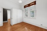 https://images.listonce.com.au/custom/160x/listings/199-clark-street-port-melbourne-vic-3207/811/01985811_img_13.jpg?hJtx7V9dzvE