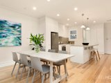 https://images.listonce.com.au/custom/160x/listings/199-heath-street-port-melbourne-vic-3207/136/01090136_img_03.jpg?8BqdMYCugcU