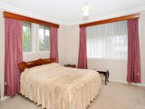 https://images.listonce.com.au/custom/160x/listings/199-mascoma-street-strathmore-vic-3041/260/00847260_img_06.jpg?yxP1ljDIRLg