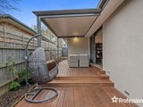 https://images.listonce.com.au/custom/160x/listings/19a-blaxland-court-mooroolbark-vic-3138/807/01525807_img_12.jpg?LKEb0SkF9YY