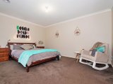 https://images.listonce.com.au/custom/160x/listings/19a-cameron-road-croydon-vic-3136/590/01524590_img_07.jpg?_9kMsYvYhsc