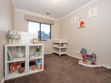 https://images.listonce.com.au/custom/160x/listings/19a-cameron-road-croydon-vic-3136/590/01524590_img_10.jpg?o3E017r8i4s