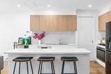 https://images.listonce.com.au/custom/160x/listings/19a-essex-park-drive-endeavour-hills-vic-3802/944/01936944_img_01.jpg?MVB45ZPEBus