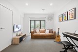 https://images.listonce.com.au/custom/160x/listings/19a-essex-park-drive-endeavour-hills-vic-3802/944/01936944_img_09.jpg?FX1cq-RmlaA