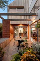 https://images.listonce.com.au/custom/160x/listings/19a-sullivan-place-footscray-vic-3011/029/01449029_img_19.jpg?xIEropukG9U