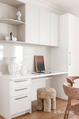 https://images.listonce.com.au/custom/160x/listings/19a-the-crescent-highett-vic-3190/589/01988589_img_19.jpg?reHPpZbEg4E