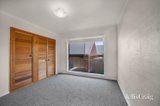 https://images.listonce.com.au/custom/160x/listings/19b-napier-street-black-hill-vic-3350/857/01934857_img_06.jpg?vfrtKpY8ynU