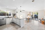 https://images.listonce.com.au/custom/160x/listings/1a-aminga-court-croydon-vic-3136/231/01735231_img_06.jpg?zSVZutCF9Ig