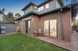 https://images.listonce.com.au/custom/160x/listings/1a-bronte-court-hampton-vic-3188/733/01521733_img_12.jpg?v0gZcbC-m-M