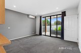 https://images.listonce.com.au/custom/160x/listings/1a-campbell-road-briar-hill-vic-3088/767/01719767_img_05.jpg?4MX4QYLDH3w