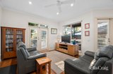 https://images.listonce.com.au/custom/160x/listings/1a-caromar-street-croydon-vic-3136/155/01781155_img_07.jpg?FF-vprY5G5A