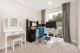 https://images.listonce.com.au/custom/160x/listings/1a-collings-court-mooroolbark-vic-3138/339/01546339_img_09.jpg?QSBChh9_jjI