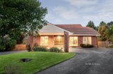 https://images.listonce.com.au/custom/160x/listings/1a-donhaven-court-templestowe-vic-3106/395/01575395_img_04.jpg?Sc_X7jcrd3c