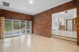 https://images.listonce.com.au/custom/160x/listings/1a-donhaven-court-templestowe-vic-3106/395/01575395_img_11.jpg?t3IwabMBAks