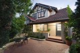 https://images.listonce.com.au/custom/160x/listings/1a-hutton-street-thornbury-vic-3071/212/00758212_img_01.jpg?JlfRG_bxDK0