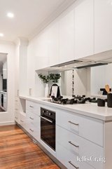 https://images.listonce.com.au/custom/160x/listings/1a-lockhart-road-ringwood-north-vic-3134/844/01845844_img_08.jpg?kxYORcyI8rA
