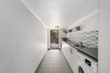 https://images.listonce.com.au/custom/160x/listings/1a-montague-avenue-glen-iris-vic-3146/930/01646930_img_14.jpg?yOcxI36xgZI