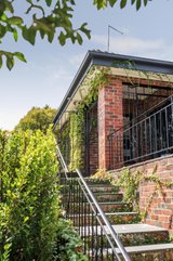 https://images.listonce.com.au/custom/160x/listings/1a-montague-avenue-glen-iris-vic-3146/930/01646930_img_15.jpg?oSOg84AsQfs