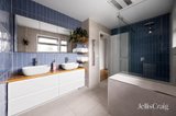 https://images.listonce.com.au/custom/160x/listings/1a-paproth-grove-altona-north-vic-3025/827/01969827_img_10.jpg?nIb3LWYNNw4